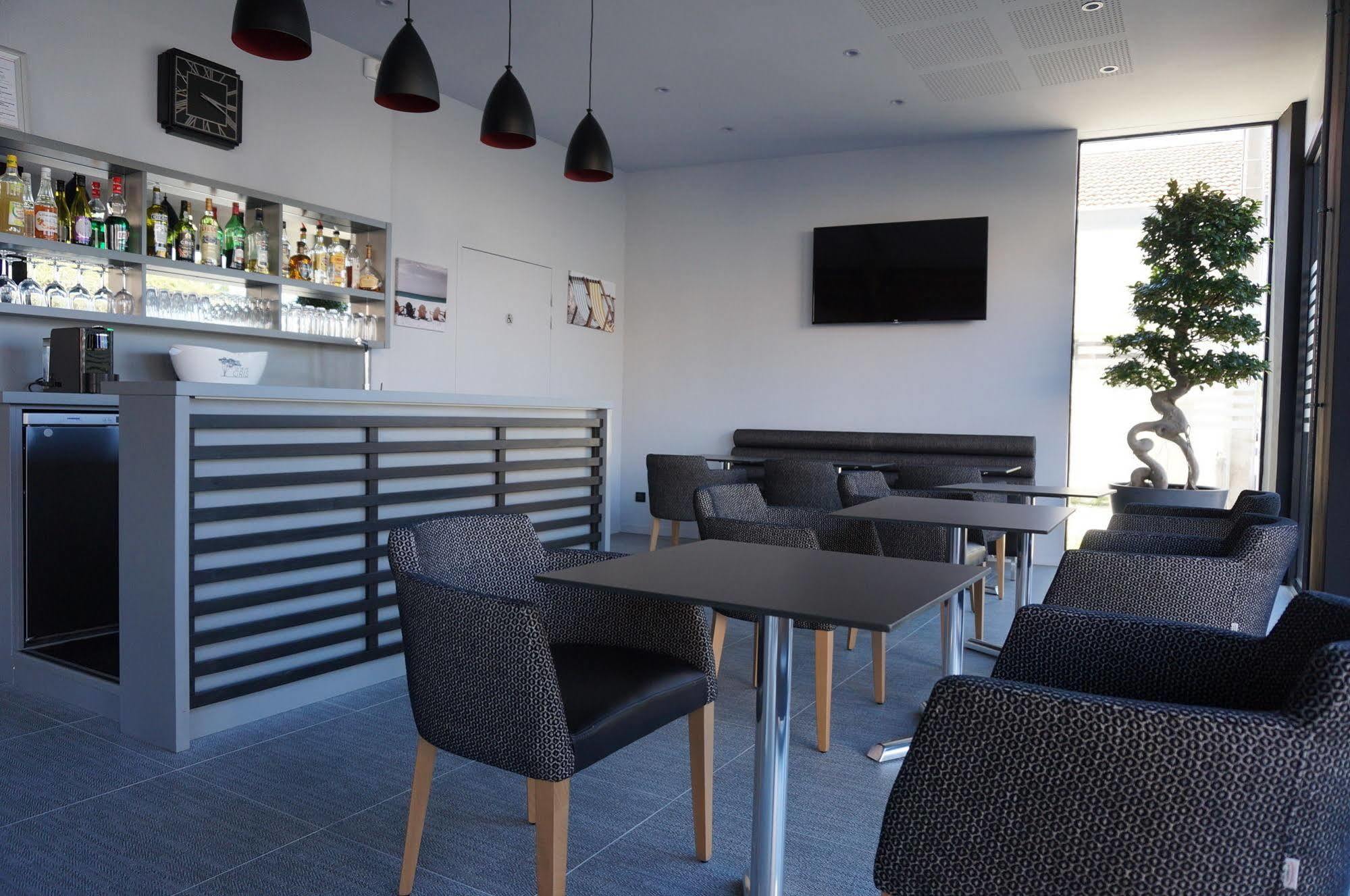 Hotel Le Nautic Arcachon Exterior photo