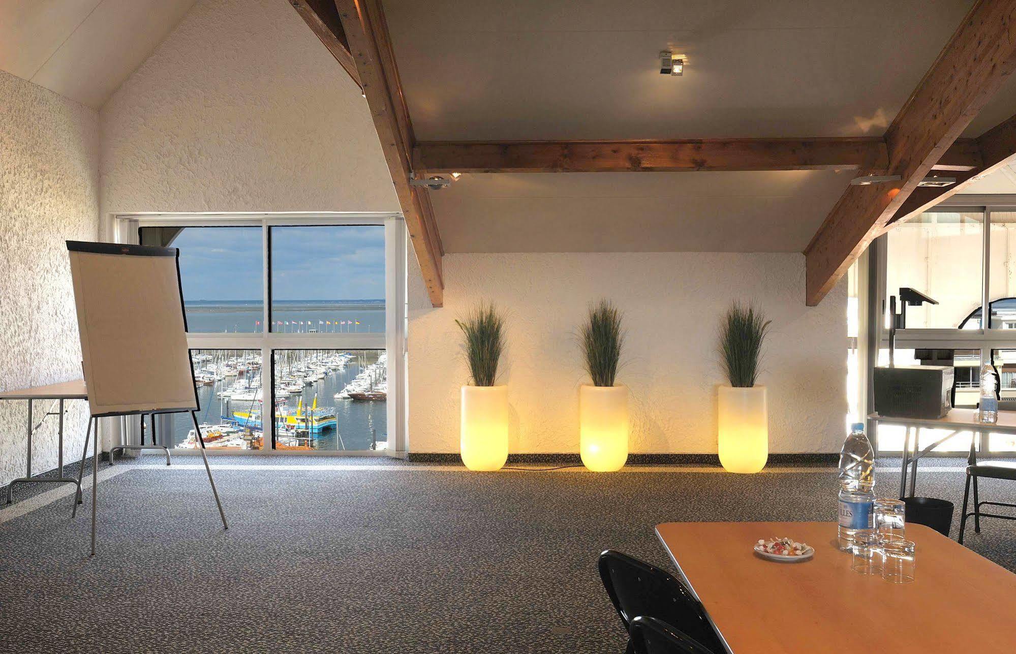 Hotel Le Nautic Arcachon Exterior photo